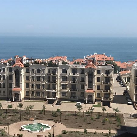 Bright Apartment In Arkadia Одеса Екстериор снимка