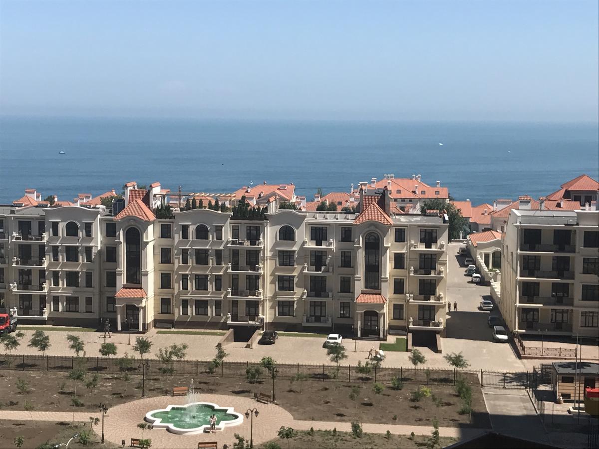 Bright Apartment In Arkadia Одеса Екстериор снимка